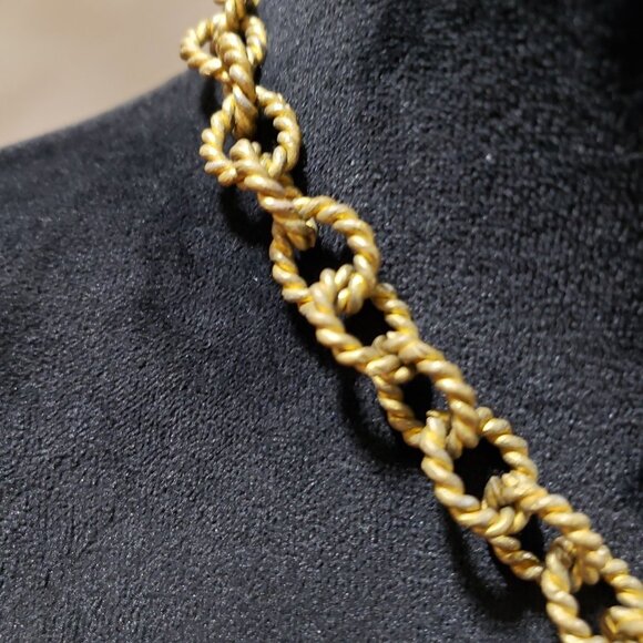 Womens Gold Tone Printed Coin Heavy Bronze Collar Pendant Necklace - Picture 5 of 6